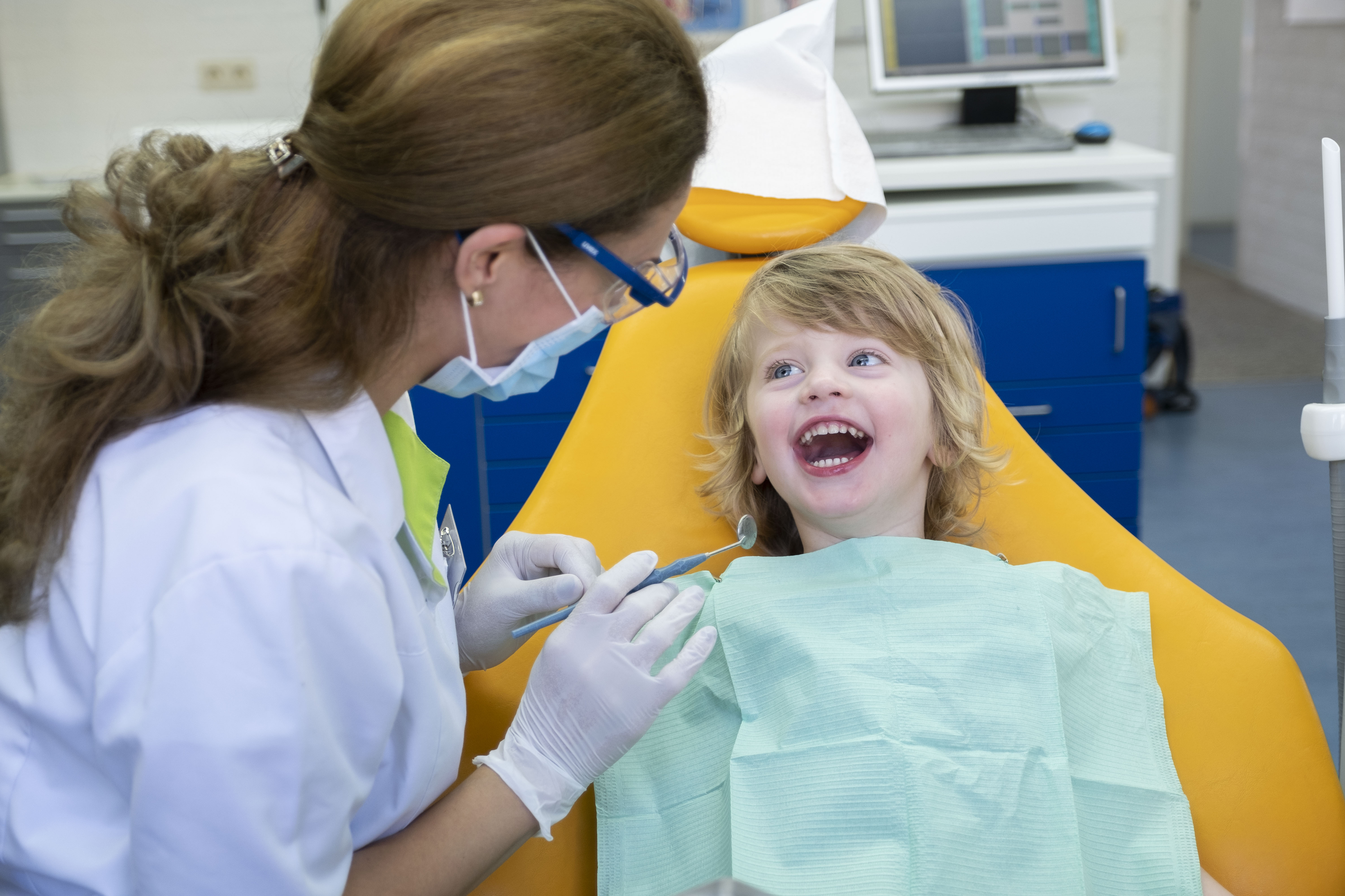 Tandartspraktijk Assen - Child friendly - dentist chair